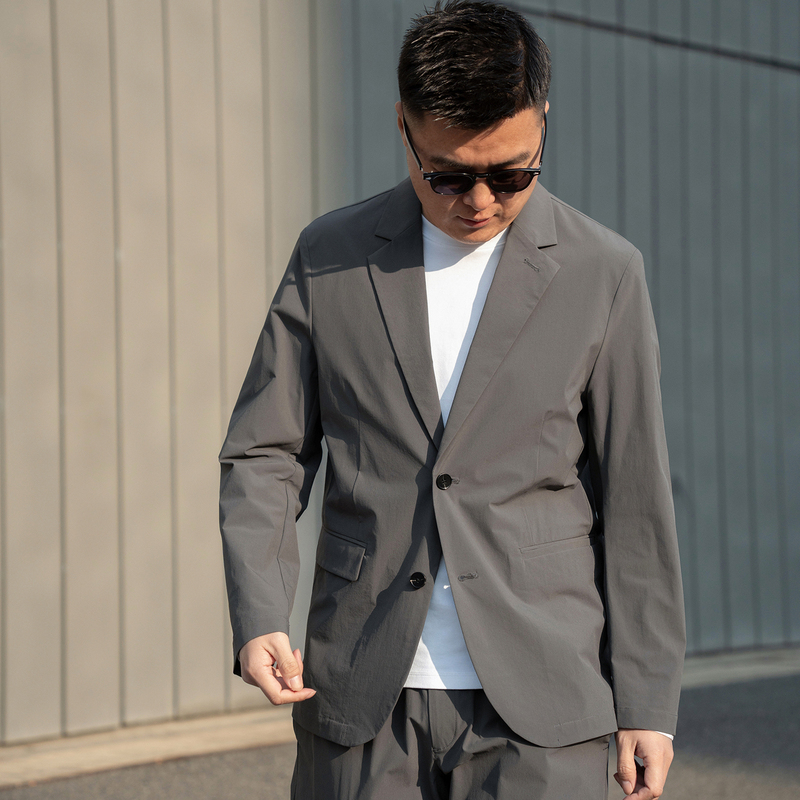 【250111016】Lightweight Spring/Summer Sun Protection Suit, Cordura Business Casual Thin Single-Breasted Jacket for Men 【250111016】Lightweight Spring/Summer Sun Protection Suit, Cordura Business Casual Thin Single-Breasted Jacket for Men