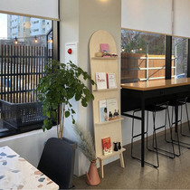 Korean style wall bookshelf childrens storage rack floor storage rack cafe BB corner multi-level background shelf