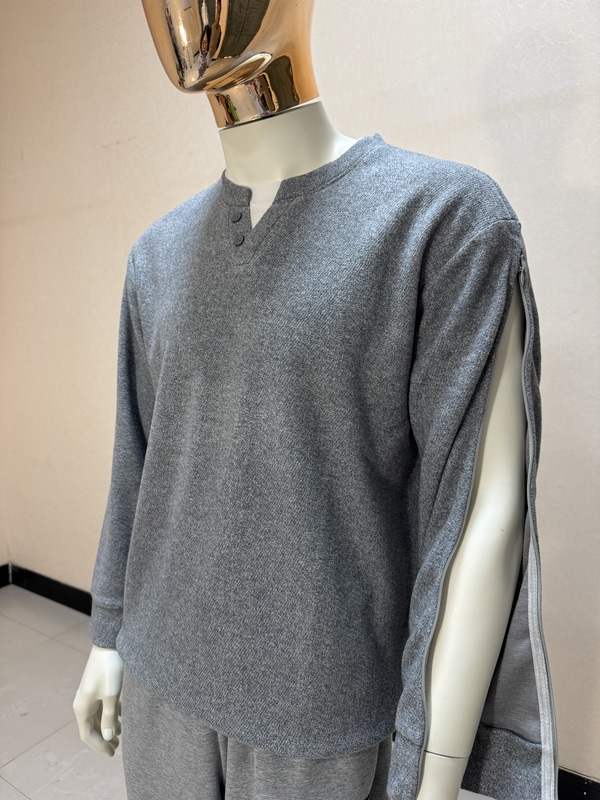 Picc Catheter Dialysis Sweatshirt Can Be Worn Outside, Port Dialysis, Chemotherapy, Fracture, Spring and Autumn, Young People, V-Neck, Fashionable Sweatshirt Picc Catheter Dialysis Sweatshirt Can Be Worn Outside, Port Dialysis, Chemotherapy, Fracture, Spring and Autumn, Young People, V-Neck, Fashionable Sweatshirt