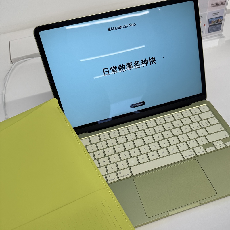 Lightweight and Simple Design MacBook Neo 13inch Laptop Sleeve M5Macbookair13 Protective Case Large Capacity Storage Protective Shell