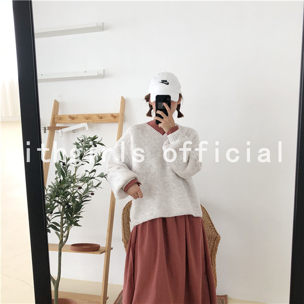 Ưu đãi đặc biệt giải phóng mặt bằng vào cuối tháng 9 năm 2018 thu đông Hàn Quốc phong cách chic áo len ngắn cổ chữ V áo khoác len mỏng