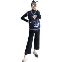 Pregnant womens autumn and winter knitted tops are fashionable and age-reducing trendy mothers wear sleeveless vests stylish winter short sweater vests