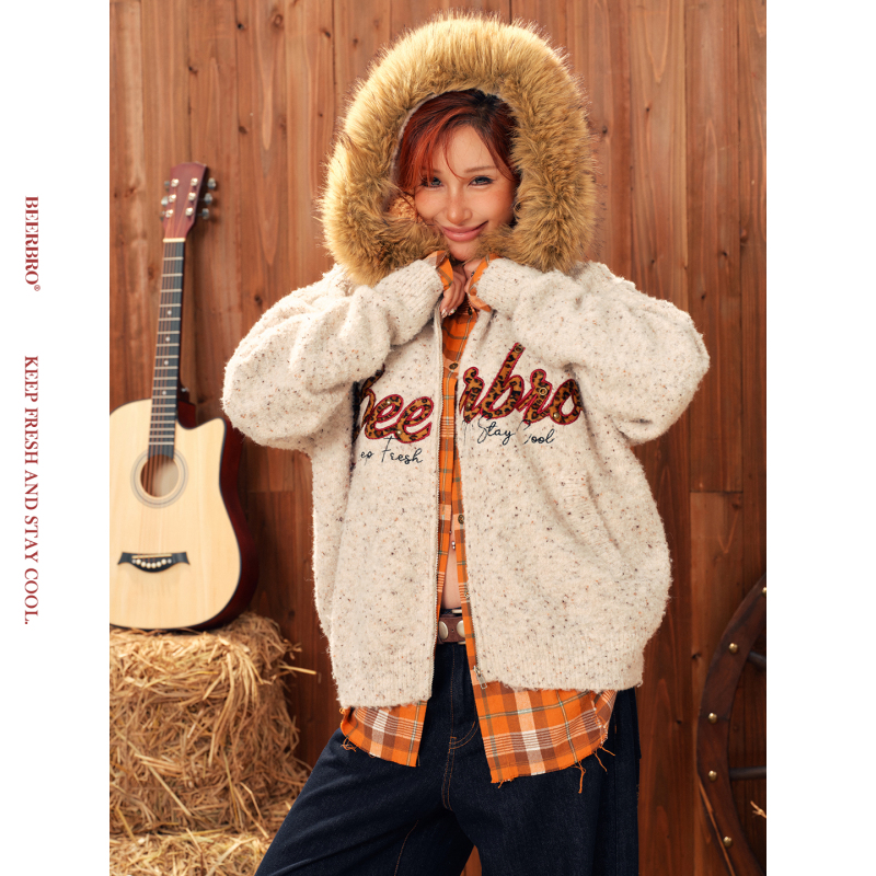 Beerbro「Retro Western」Street Style Warm Casual Leopard Print Letter Sweater Jacket for Women