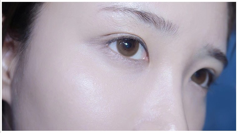 Ba Lan Paese Pais lỏng nền tảng dưỡng ẩm che khuyết điểm trang điểm nude kéo dài kiểm soát dầu kem nền lỏng - Nền tảng chất lỏng / Stick Foundation bb cc