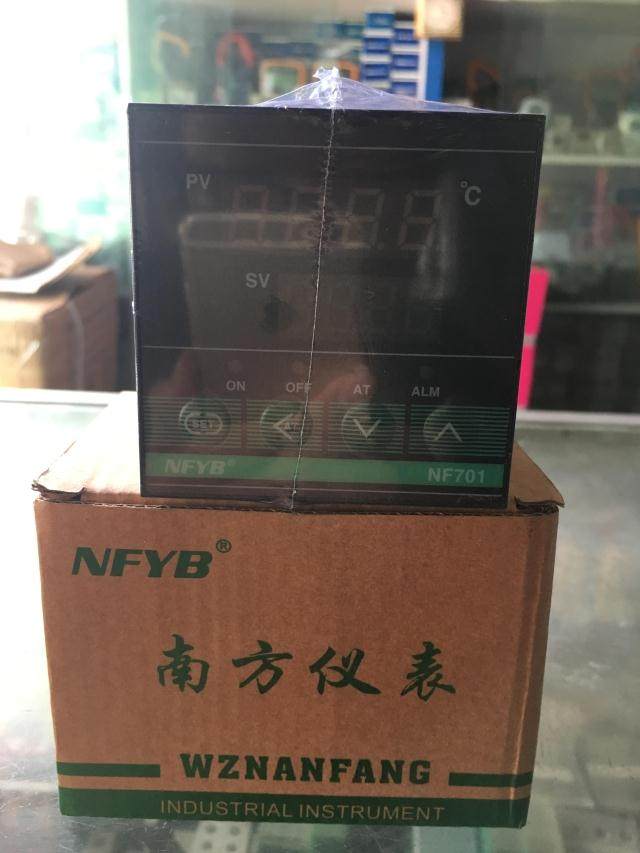 Southern instrument NF701-31 81 intelligent thermostat K-type relay SSR solid state output temperature controller