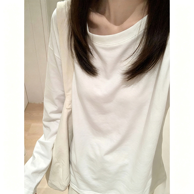 Round Neck White Long-Sleeved T-Shirt for Women, Suitable for Spring, Autumn, and Winter, Basic Layering Shirt, Loose, Relaxed, Versatile Top
