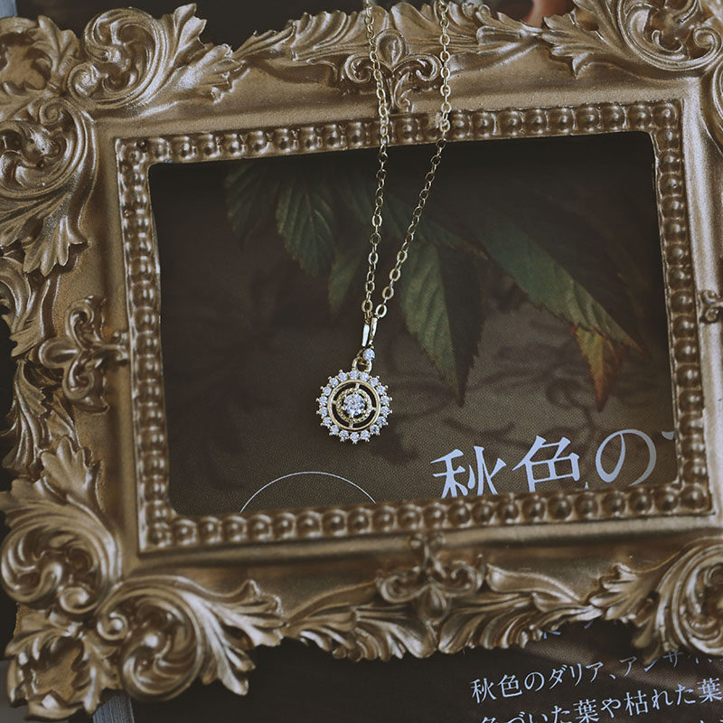 925 pure silver plated 14K gold necklace woman light extravagant and small crowdlock bone chain sweater necklace with high level of cold wind pendant