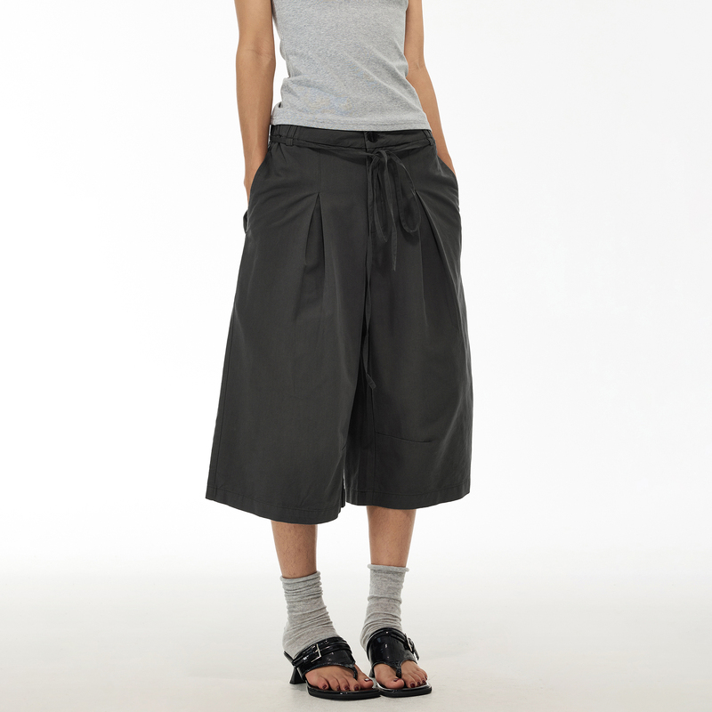 Thumpup Retro Lyocell Pleated Wide-Leg Cargo Shorts for Men and Women, Loose Casual Mid-Length Pants, Summer Capri Pants Thumpup Retro Lyocell Pleated Wide-Leg Cargo Shorts for Men and Women, Loose Casual Mid-Length Pants, Summer Capri Pants