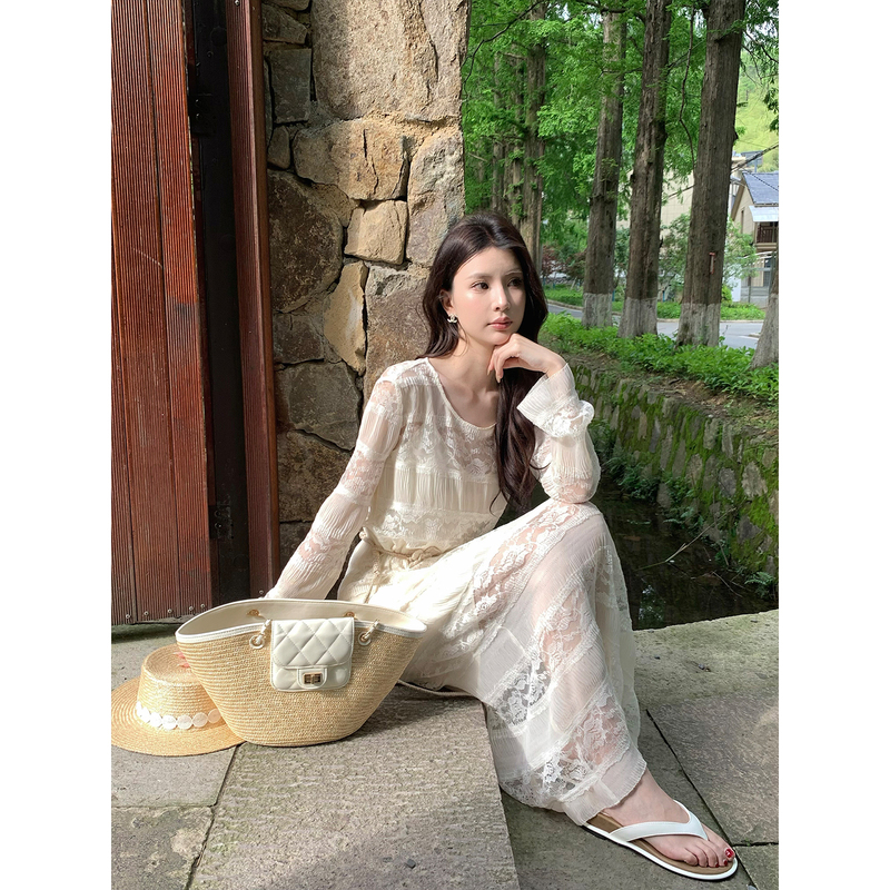 Kunzong [Berlin Clara] White Dress for Women, Summer 2026 New Lace Elegant Long Dress, Waist-Cinching Dress for Women