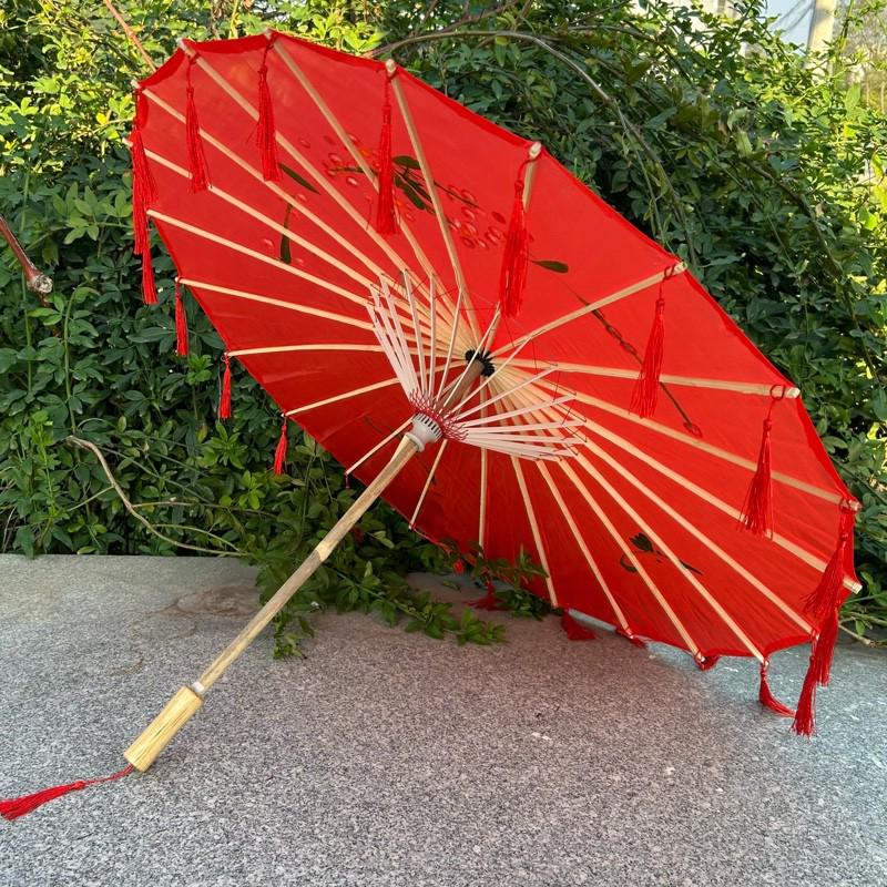 Chinese Style Tassel Umbrella, Classical Rainproof and Sunproof Ceiling Decoration, Indoor and Outdoor Wedding Photography, Hanfu Tassel Umbrella Canopy Chinese Style Tassel Umbrella, Classical Rainproof and Sunproof Ceiling Decoration, Indoor and Outdoor Wedding Photography, Hanfu Tassel Umbrella Canopy