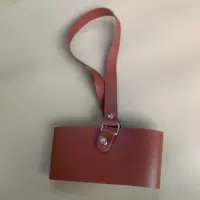 Кирпично красный