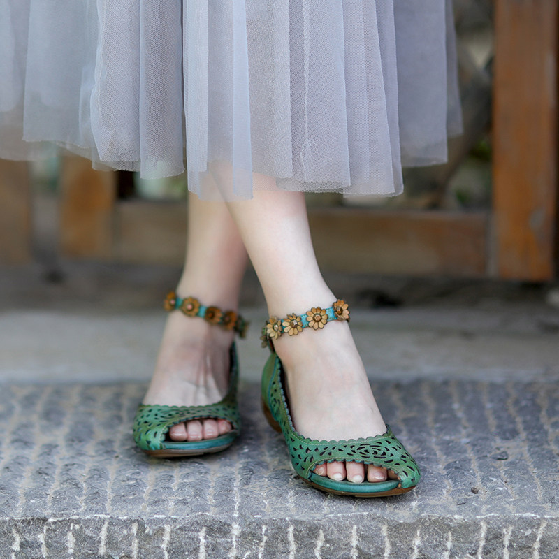 Detoxification House Flower shadow Owler leather flower slip leather sandals female retro soft sole shoes summer