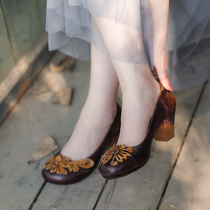 Detoxiger low-key delicacy Bull Leather Flowers Light Mouth Single Shoes Womens Sleeve Feet Heel Leather Retro Women Shoes New