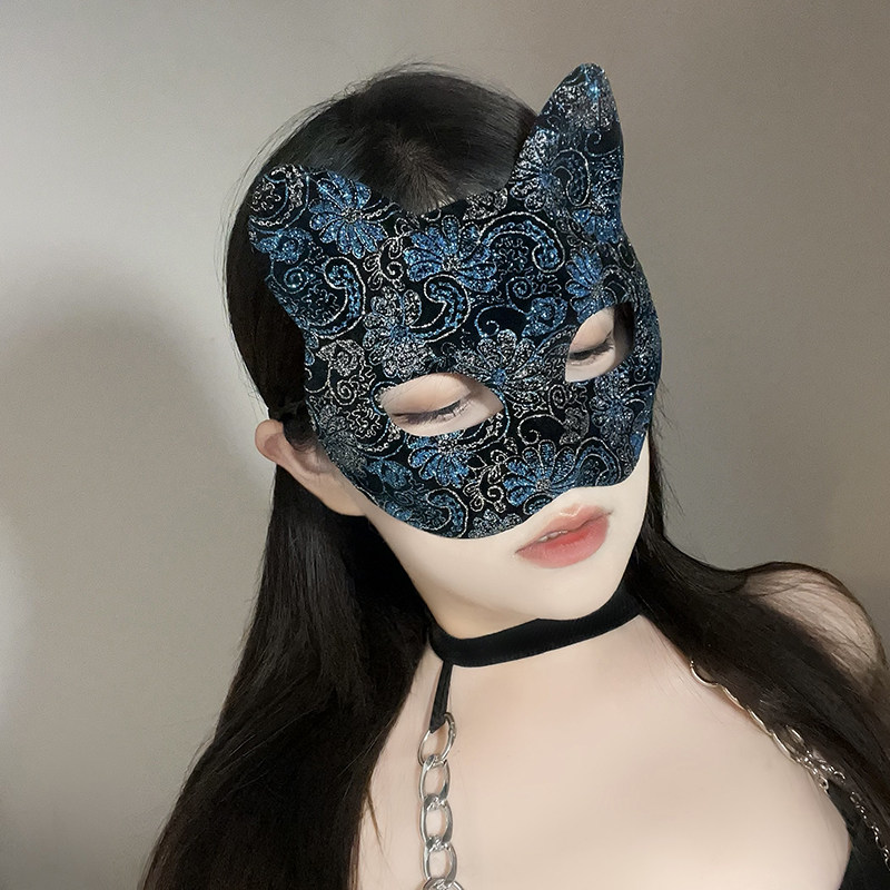 Halloween mask, half-face catwoman cosplay, masquerade party, sexy eye mask, veil, face covering props