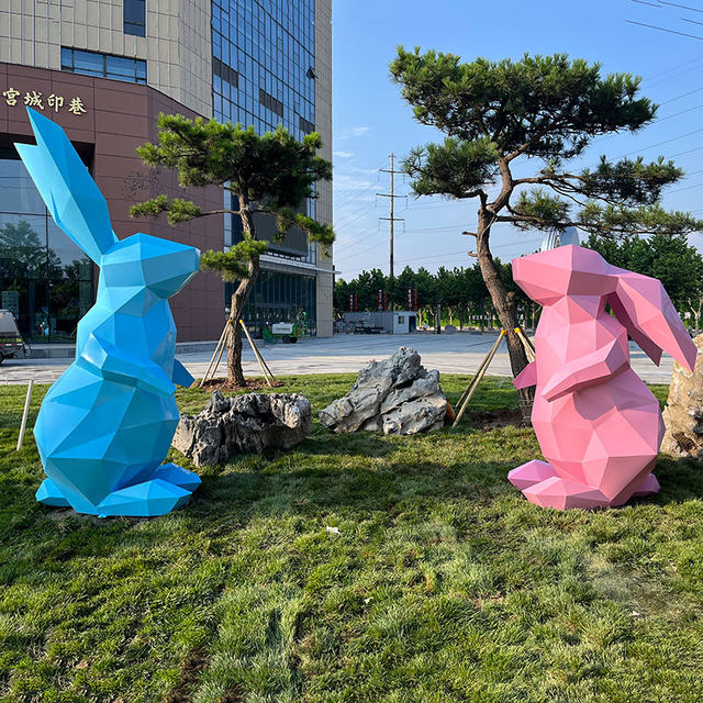 ສະແຕນເລດ giraffe sculpture luminous ອິນເຕີເນັດສະເຫຼີມສະຫຼອງ bear rabbit geometric ສັດຂະຫນາດໃຫຍ່ນອກສູນການຄ້າການຕົກແຕ່ງພະແນກການຂາຍ