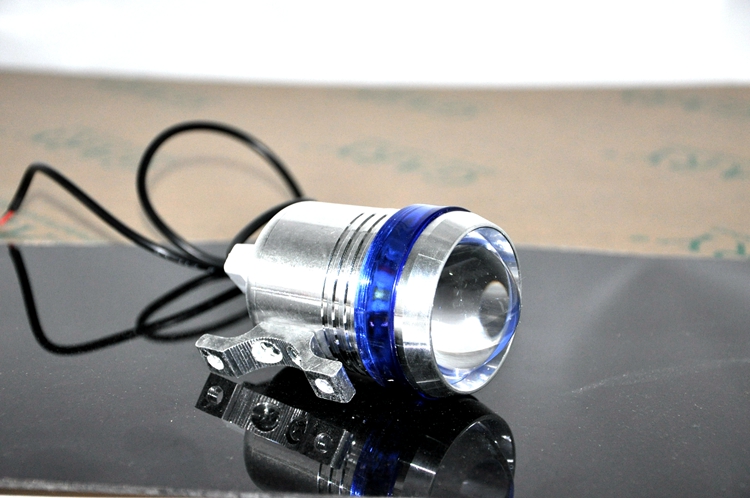Đèn xe điện siêu sáng led đèn pha Xe máy bên ngoài mạnh đèn chiếu sáng ba bánh đèn pha sửa đổi ống kính spotlight đèn xe vision