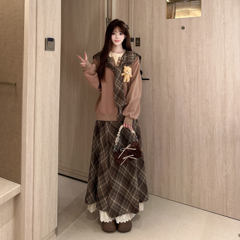 Platycodon House Chestnut Plaid Skirt Loose Coffee-Colored Sweatshirt Plaid Shawl Lace Trim Long Skirt Set Platycodon House Chestnut Plaid Skirt Loose Coffee-Colored Sweatshirt Plaid Shawl Lace Trim Long Skirt Set