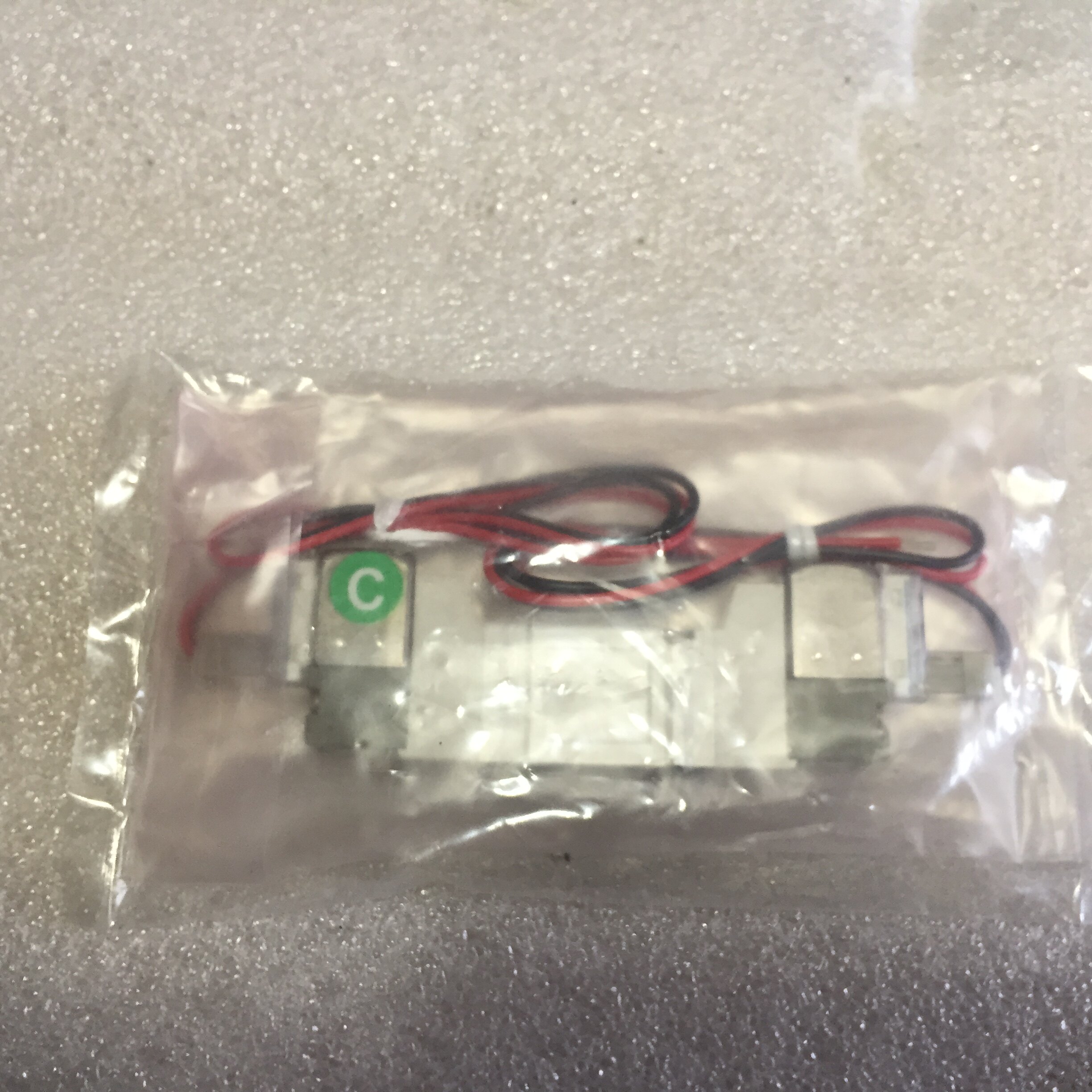 10-SY324-0-5LZ Japan SMC Solenoid Valve Original Brand New