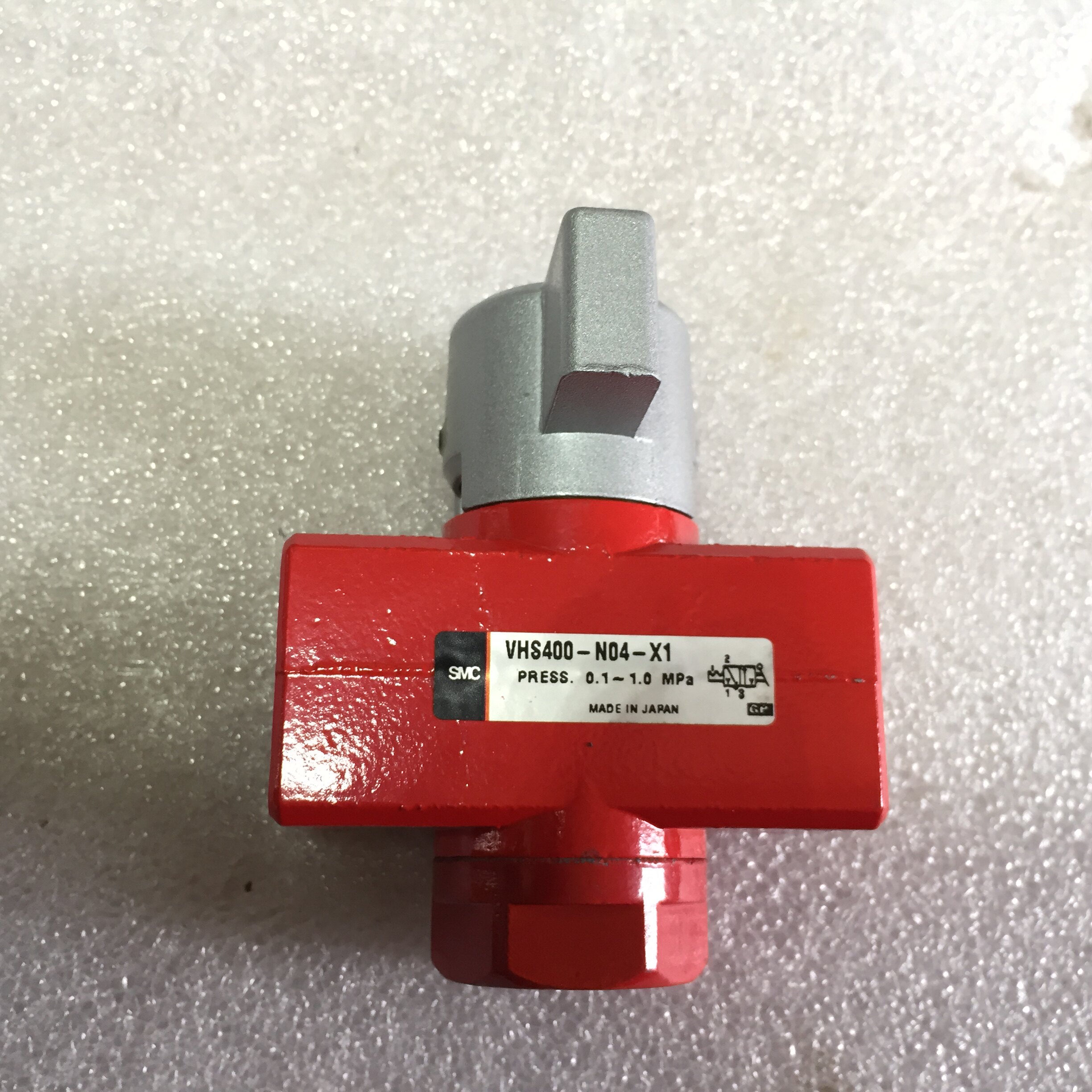 VHS400-N04-X1 Japan's SMC three-way valve original plant completely new