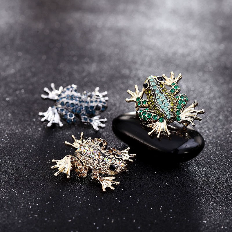 Động vật dễ thương trâm ếch cổ áo nhỏ ghim cổ áo khóa rhinestone trâm đàn ông và phụ nữ phù hợp với ghim áo sơ mi cổ áo váy hoa - Trâm cài
