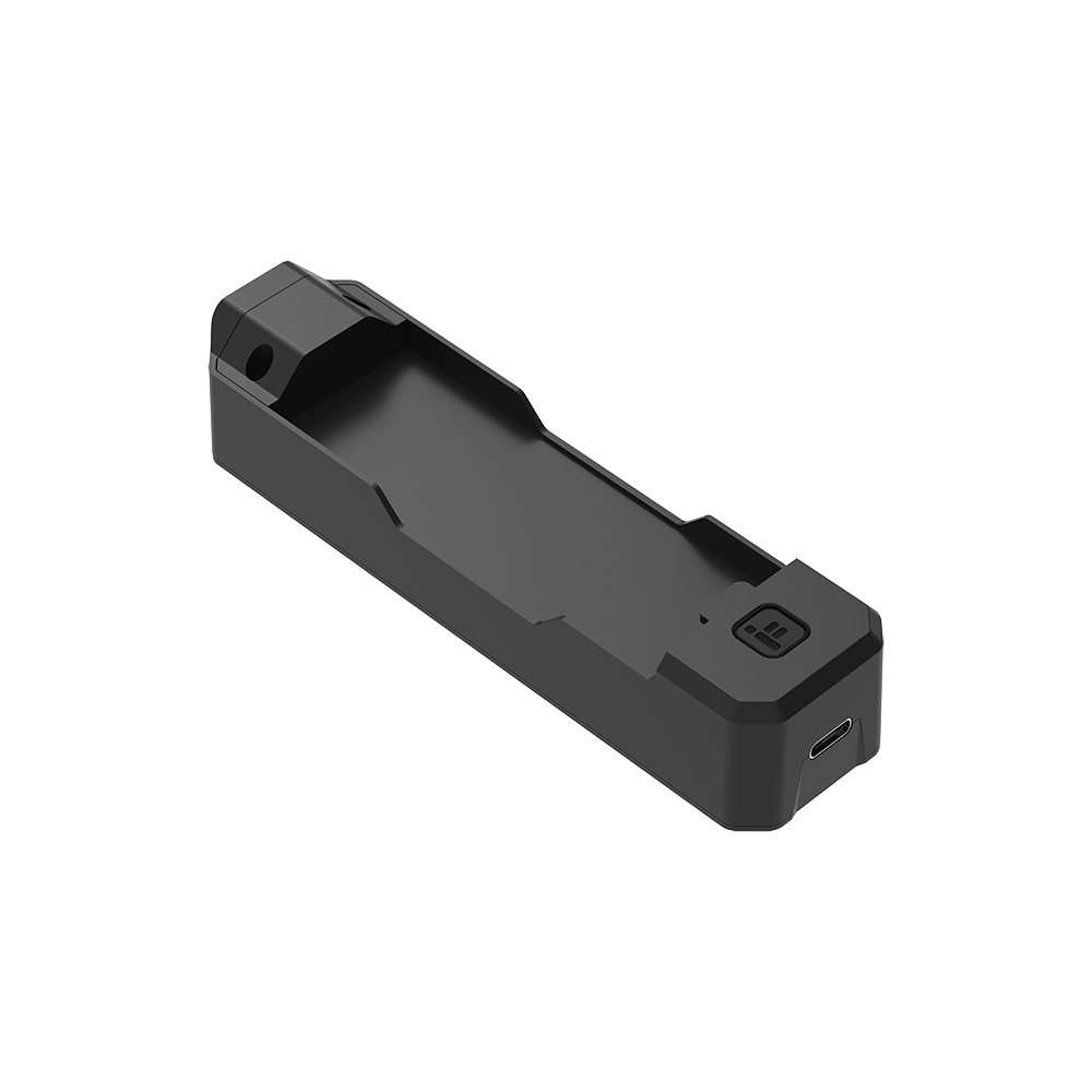 Defender 16 充电适配器