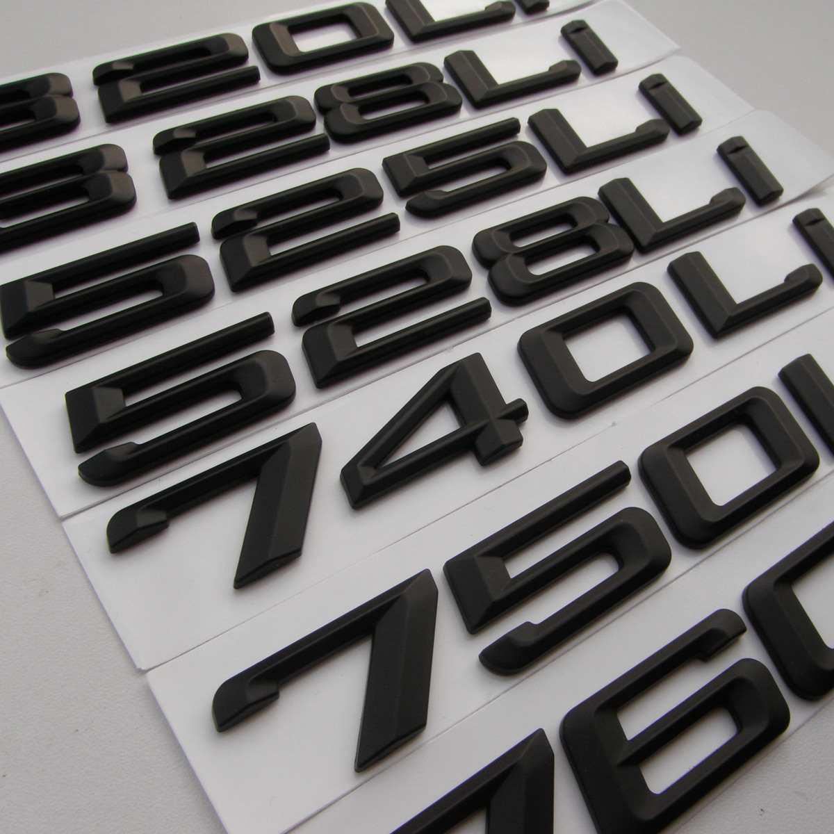 BMW car logo 1 series 2 series 3 series 4 series 5 series 6 series 7 series M standard GTX1X3X5X6 rear tail mark modified word mark black