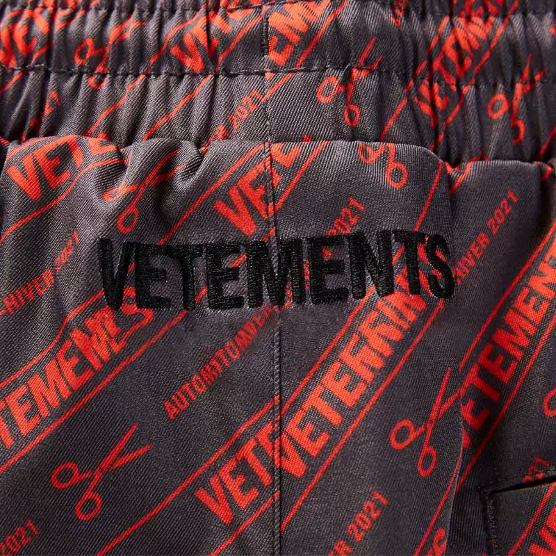 VETEMENTS
