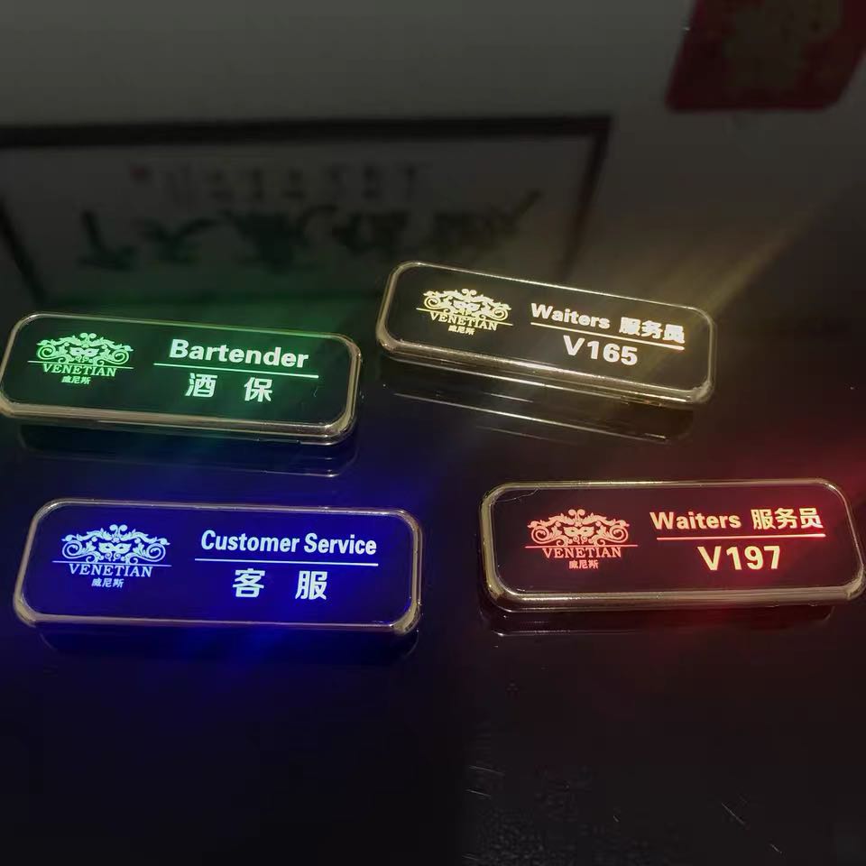 Seven color LED chest sign hand sign custom brooch e-luminous wine progeny driving bar ktv workcard set to make light card