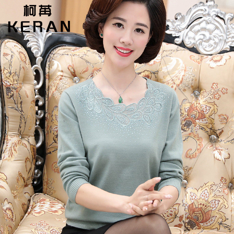 2018 middle-aged and elderly women's knitted bottoming shirt middle-aged mother's clothing autumn long-sleeved sweater spring and autumn 40 years old 50 tops