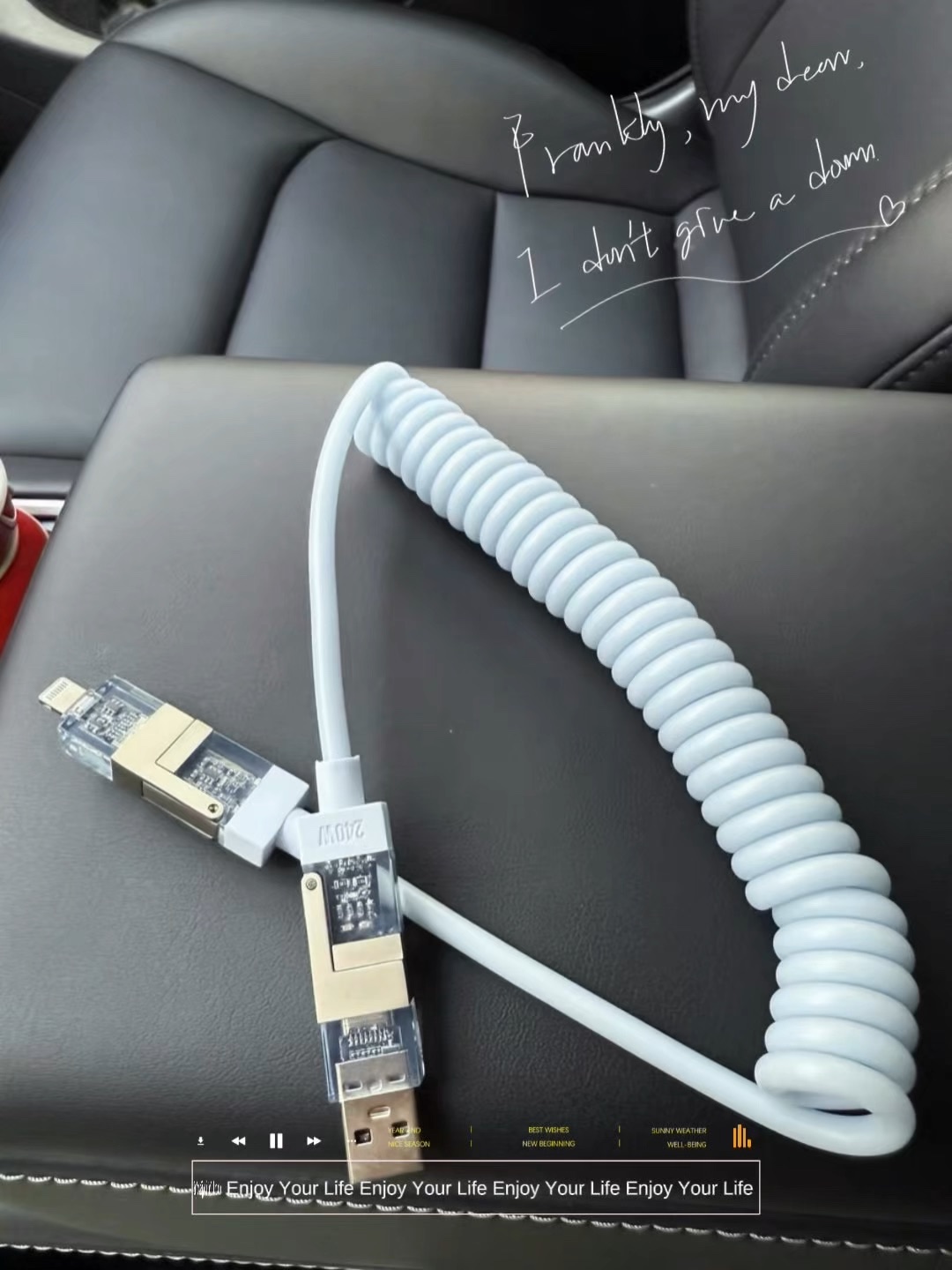 29.9块的充电线，得以香能伸可快充。本届国货是真敢想！