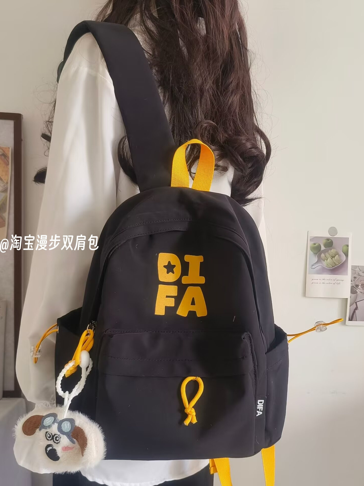 Lightweight Travel Outdoor Backpack with Letters, Suitable for College Students Attending Classes, Commuting, Middle School Students, Casual and Versatile