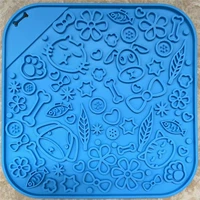 Голубое животное лес