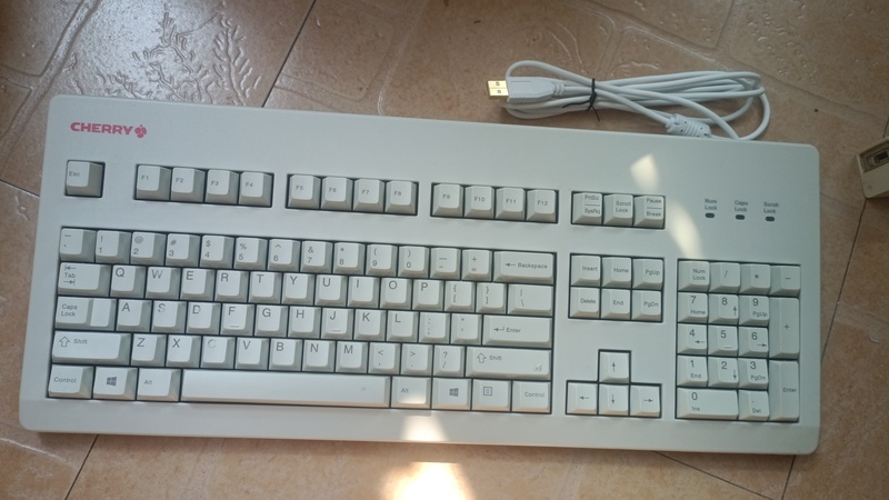 Discontinued Cherry Cherry Keyboard G80-3494 Red Switch No Steel Feel Office Gaming Quiet Comfortable (Old) Discontinued Cherry Cherry Keyboard G80-3494 Red Switch No Steel Feel Office Gaming Quiet Comfortable (Old)