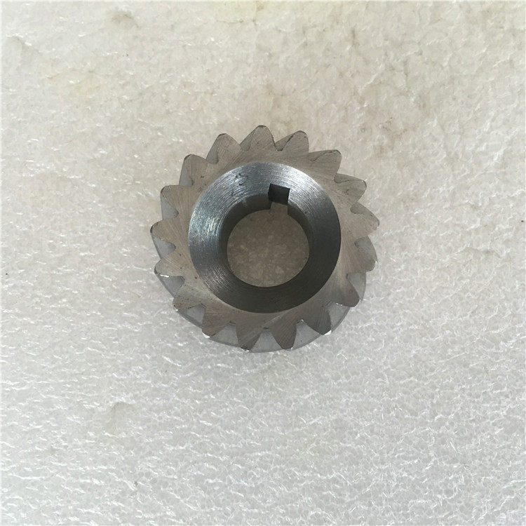 Suitable for Suzuki King GS125 Prince GN125 crankshaft gear clutch transmission gear drive gear