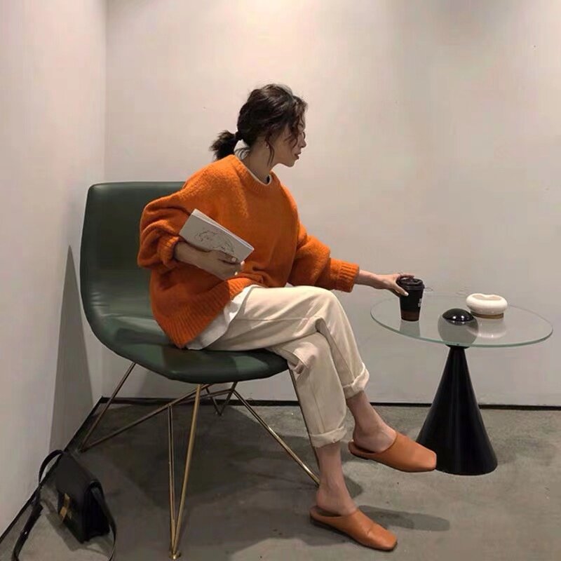 2022 autumn and winter new female celebrities Xiaoxiang style European and American ins foreign style Hong Kong style retro chic professional two-piece set