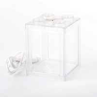 Маленький прозрачный пластиковый аквариум