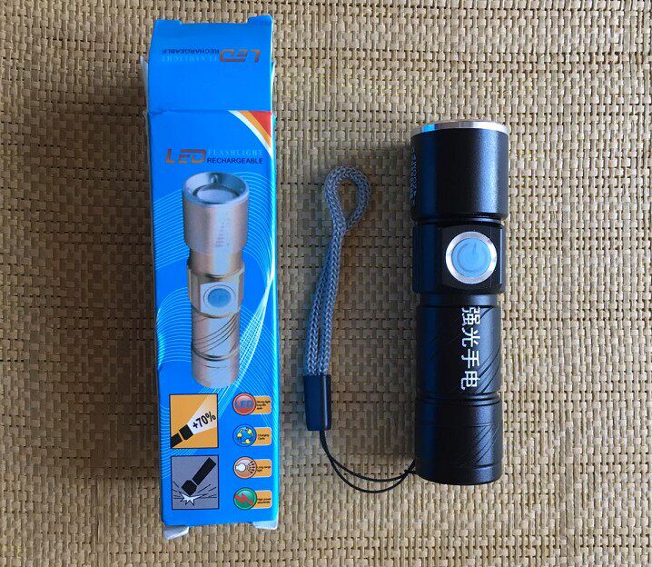 Intense light flashlights USB charging ultra-bright Far-shot portable lighting flashlight 3 blocked dimming strength burst Home Outdoor