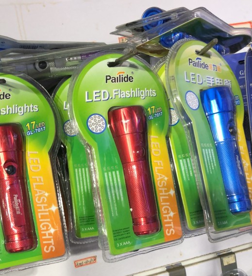Parlider GL-7017 17LED pure white light bright light super bright flashlight Mini small flashlight 3 Festival 7 Number of batteries