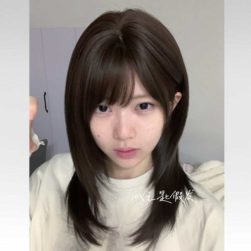[Tokyo Story] High-End Collarbone-Length Brown-Black Wig with Inward Curls