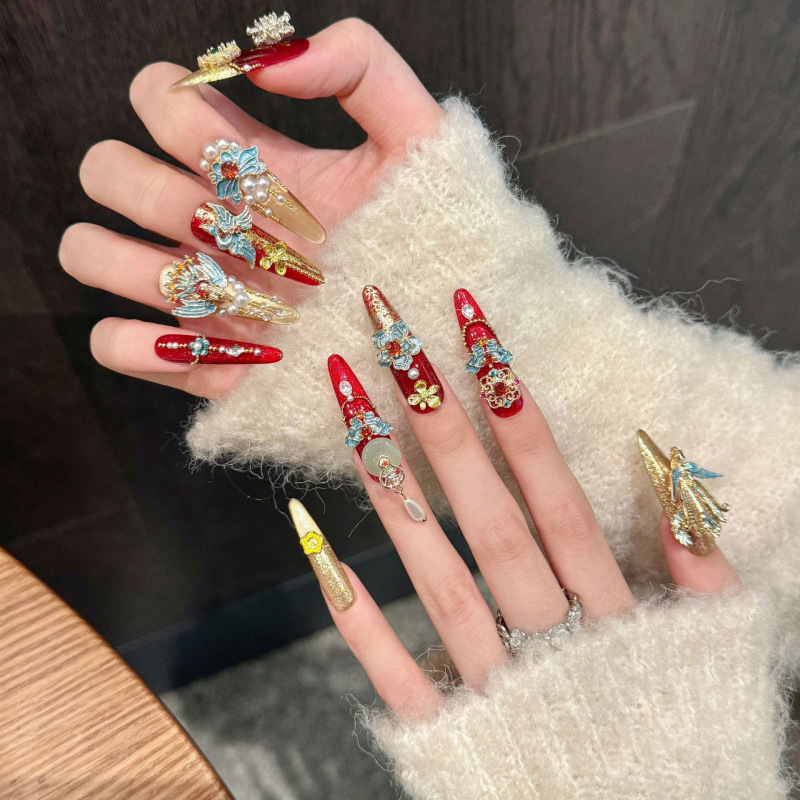 New Chinese-Style Phoenix Crown Wedding Nails, Heavy-Duty Luxury Full Diamond Red Long Bridal Wedding Nails, Handmade Wearable Nail Pieces That Make the Skin Look Fairer New Chinese-Style Phoenix Crown Wedding Nails, Heavy-Duty Luxury Full Diamond Red Long Bridal Wedding Nails, Handmade Wearable Nail Pieces That Make the Skin Look Fairer