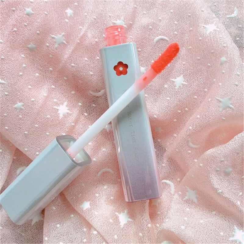 橘朵烂番茄色唇釉,敲显白又很洋气