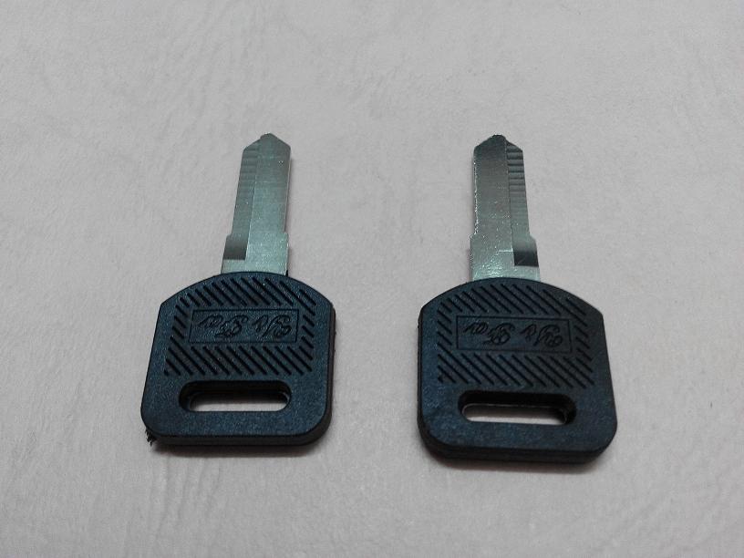 Rubber handle on two sides open wave tooth key embryolocomotive counter lock drawer lock key embryoblank lock blank