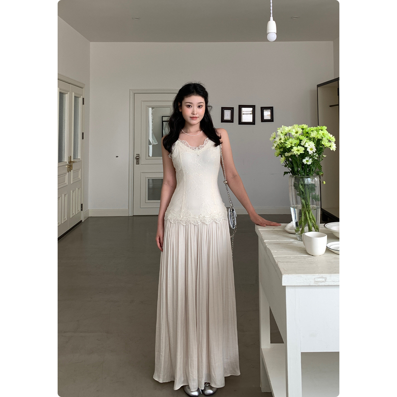 Gao Leng Yuan Face [Memorial Night] French-Style Sexy Lace Patchwork V-Neck Long Dress Evening Gown Strap Dress
