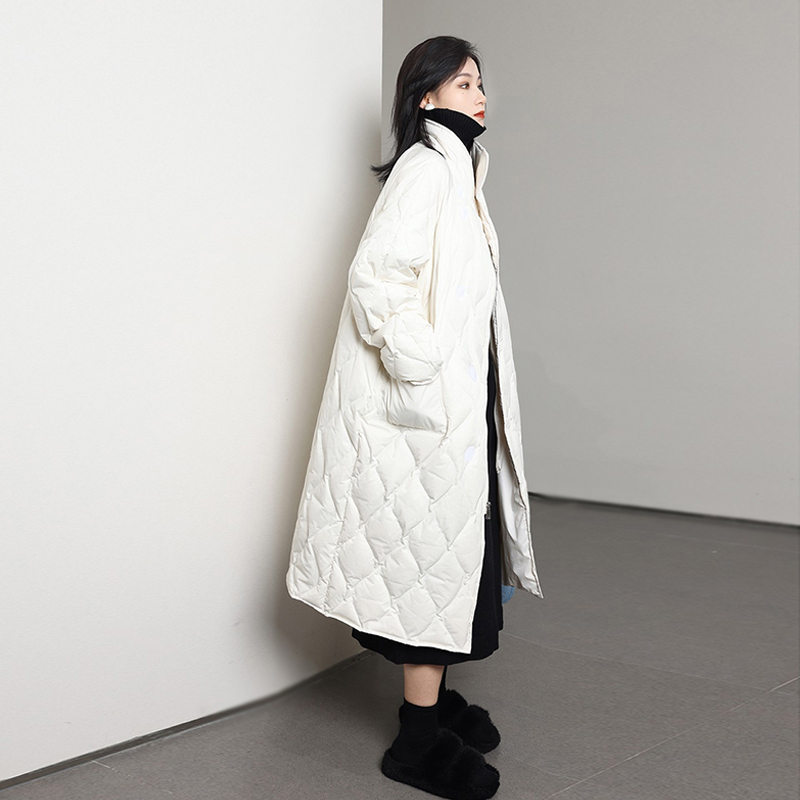 Mid-Length Loose down Jacket with Diamond Pattern, Winter Plus-Size Women's Clothing, Over-The-Knee White Duck down Jacket for Art Students
