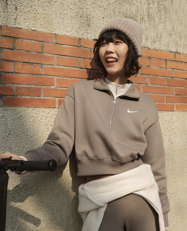 Authentic Nike Women's Small Logo Half-Zip Thin Fleece Pullover Casual Sweatshirt Dq5768-233