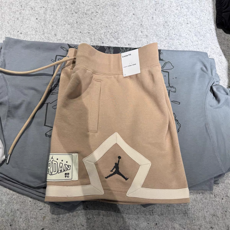 Wenwen Genuine Nike Aj New Style Women's Summer Terry Casual Sports Shorts Hv1284-200 Wenwen Genuine Nike Aj New Style Women's Summer Terry Casual Sports Shorts Hv1284-200