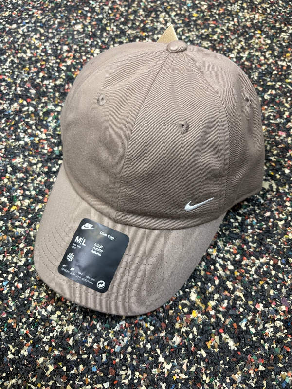 Authentic Nike Embroidered Logo Sunshade Baseball Cap for Men and Women, Casual Duckbill Hat Fz5698-214