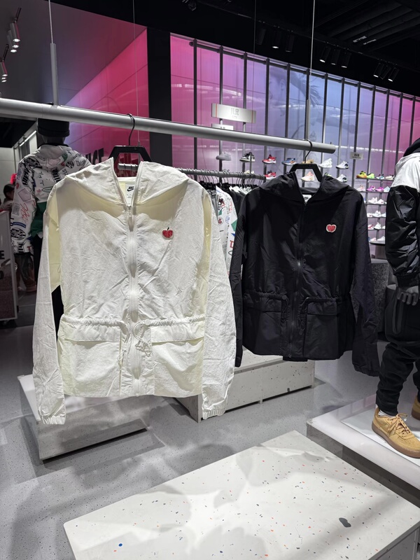 Wenwen Genuine Nike Women's Upf40+ Waist-Cinching Sun Protection Jacket Woven Jacket Hv8727-010 133