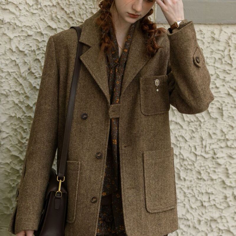 Retro Preppy Style Loose and Versatile Suit 2025 Autumn and Winter New Style Collared Brown Woolen Suit Jacket Retro Preppy Style Loose and Versatile Suit 2025 Autumn and Winter New Style Collared Brown Woolen Suit Jacket