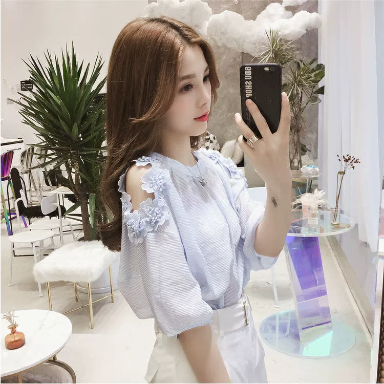 Áo voan nữ tay ngắn 2020 hè mới siêu lỏng lệch vai nhỏ cổ áo sơ mi nữ cổ áo không khí ren nữ chạm đáy - Áo sơ mi chiffon ren